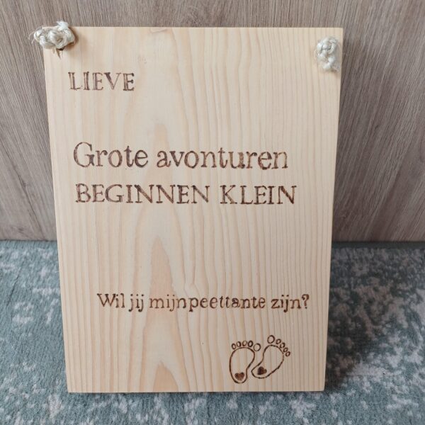 Houten hangbordje "peettante"